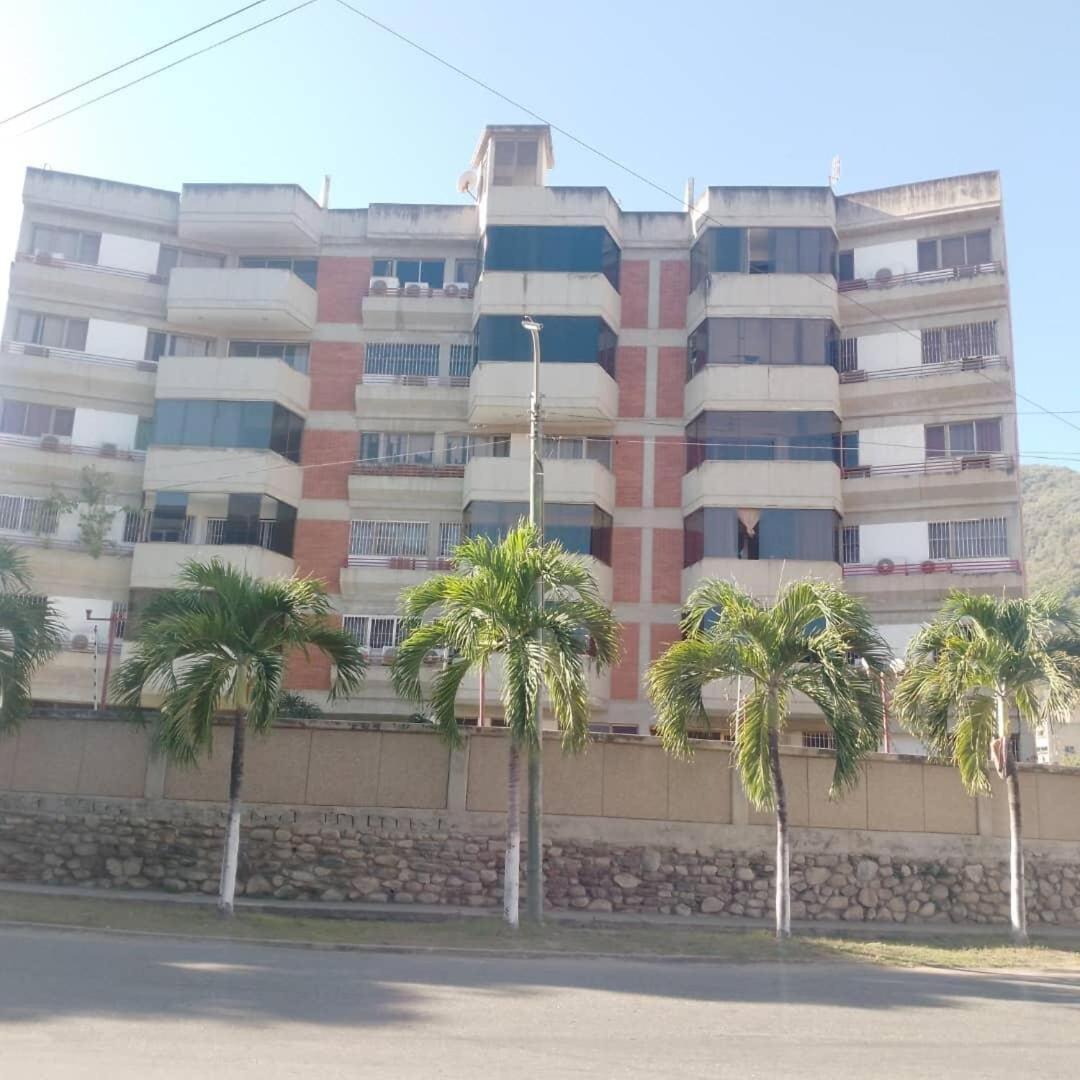 Caraballeda Comodo Apartamento Vacacional מראה חיצוני תמונה